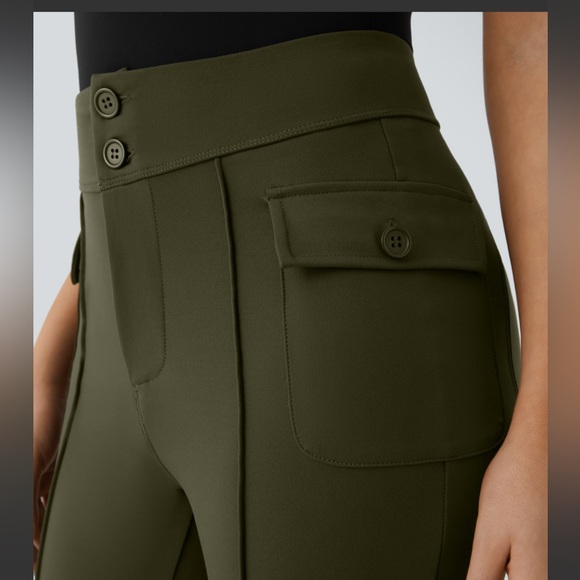 Halara High Waisted Flare Cargo Pants - Size Large LONG - Picture 4 of 10